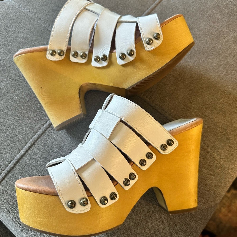 Dingo platform sandals sz 6.5